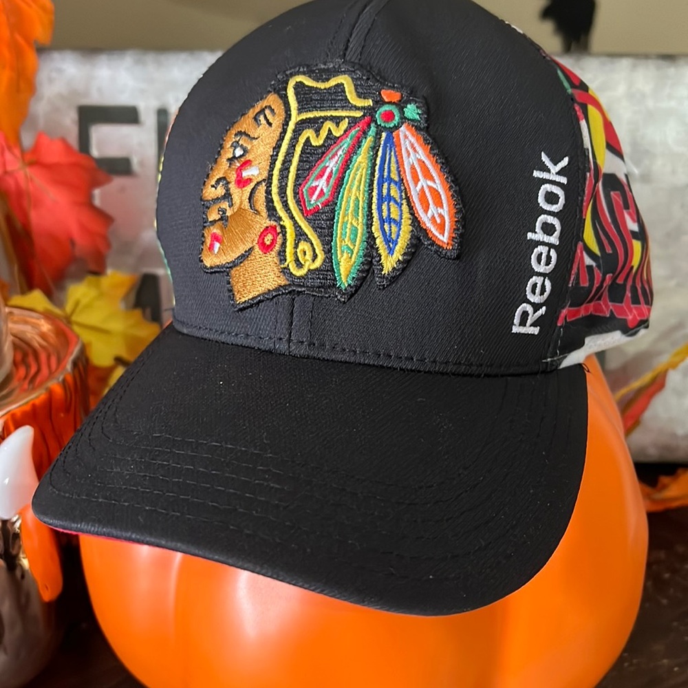Youth REEBOK NHL CHICAGO BLACK HAWKS HAT